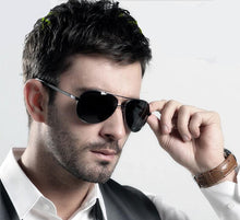 Load image into Gallery viewer, Polarized Pilot Sunglasses